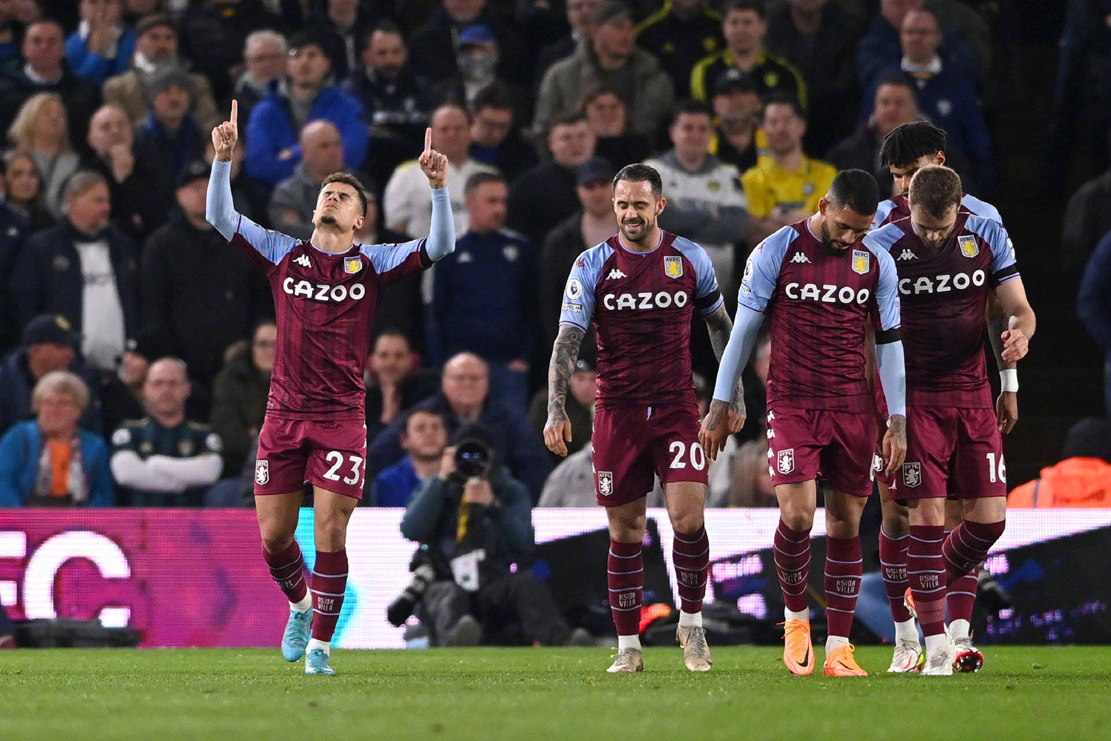 足球隊的每 足球隊的每